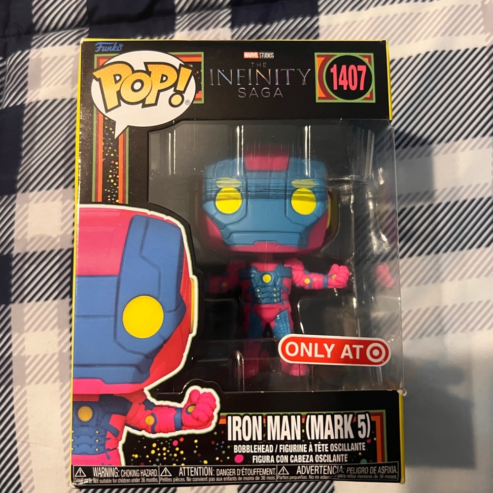 Funko Iron Man (Mark 5) Bobblehead - Blue and Pink